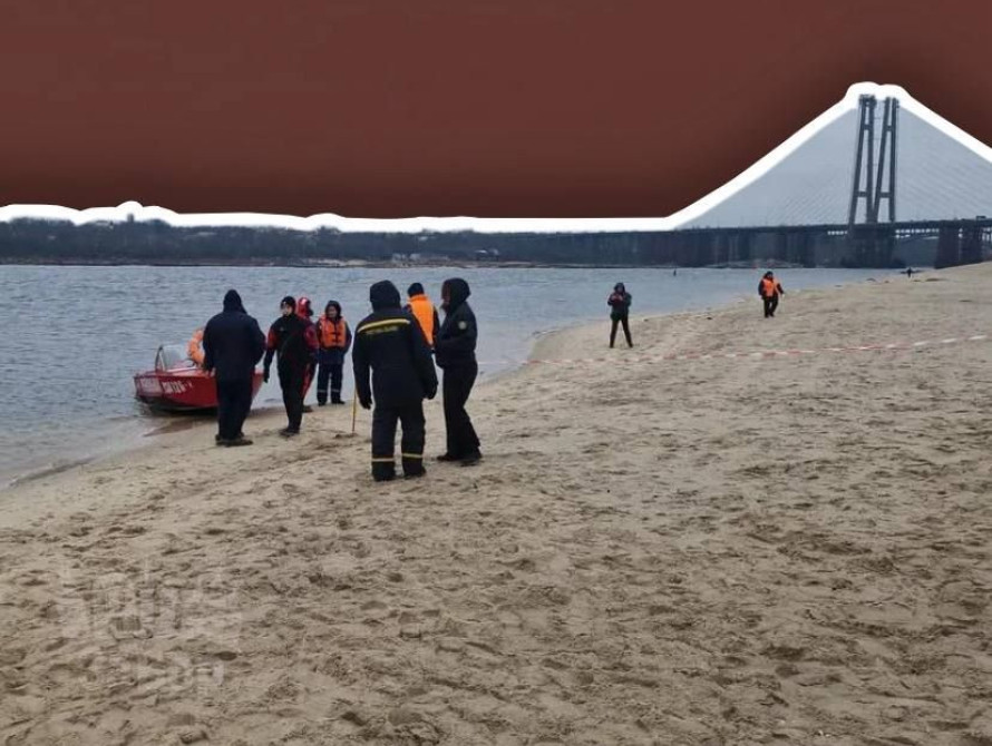 150 запоріжців пірнули у воду на Водохреще