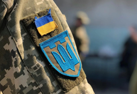 Хлопців 2009 року зобов'язали стати на військовий облік до 31 липня цього року