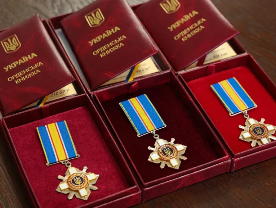 Сім запоріжців відзначено держнагородами