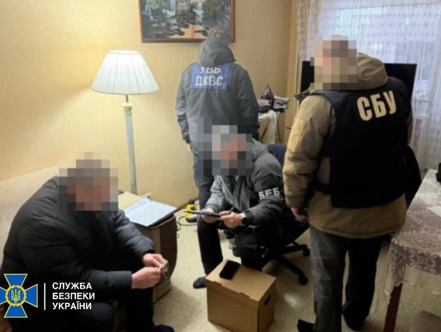 Затримання посадовців на Запоріжжі за розкрадання держкоштів