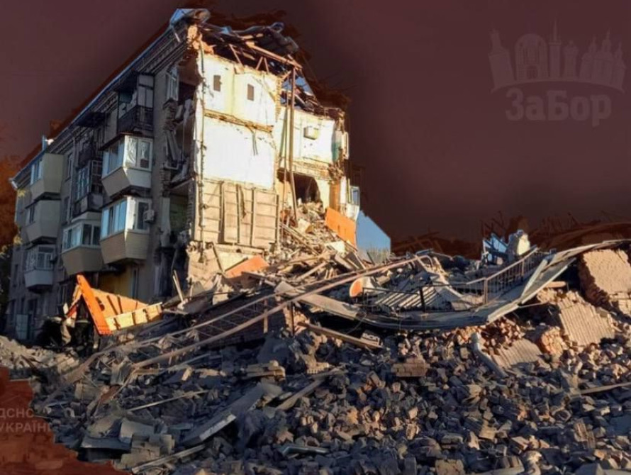 Будинок по вул. Тополіна, 35