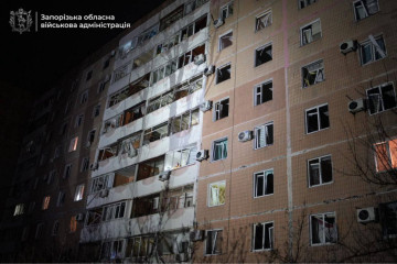 Росіяни атакували Запоріжжя дронами: є поранений та пошкоджені житлові будинки (фото, відео)