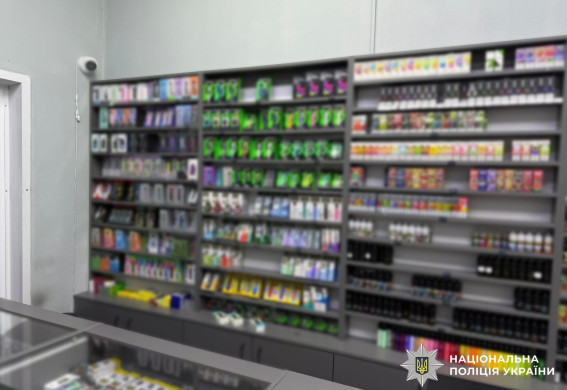 У Запоріжжі викрили масштабну мережу з продажу тютюнових виробів (фото)
