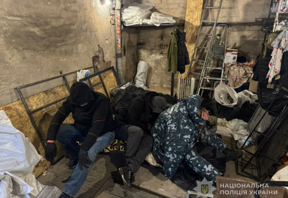 У Запоріжжі чоловіки викрали з території заводу понад 200 кг кольорових металів (фото)