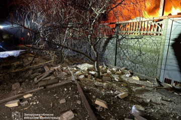 Росіяни вдарили по будинку у Запоріжжі: є поранені (фото)