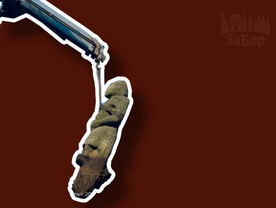 Евакуація кам'яних баб на Запоріжжі