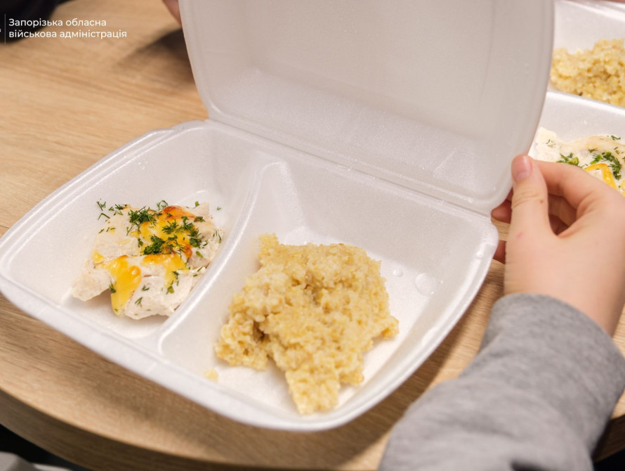 Харчування в одній із шкіл Запоріжжя