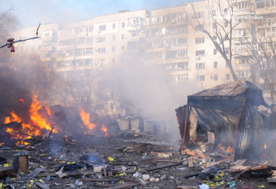 Удари по Запоріжжю: вииникло декілька пожеж, загинула одна людина, одна поранена (фото, відео)