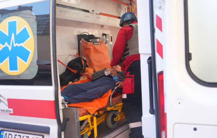 Наслідки ударів по Запоріжжю: кількість поранених зросла до 11 серед них 17-річний хлопець (фото, відео)