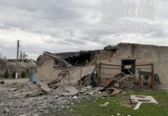 Четверо поранених через удари по Запорізькому району: пошкоджені будинки та авто (фото)