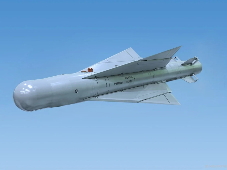 Стовп диму після ударів по Балабиному