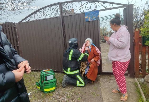 Росіяни вдарили КАБами по передмістю Запоріжжя: є постраждалі