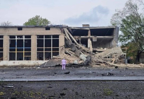 Удари по Запоріжжю та області: 1 загиблий, 8 поранених