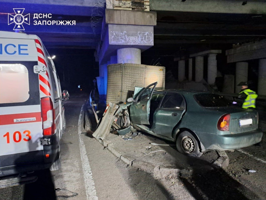 Місце ДТП біля мосту в Запоріжжі