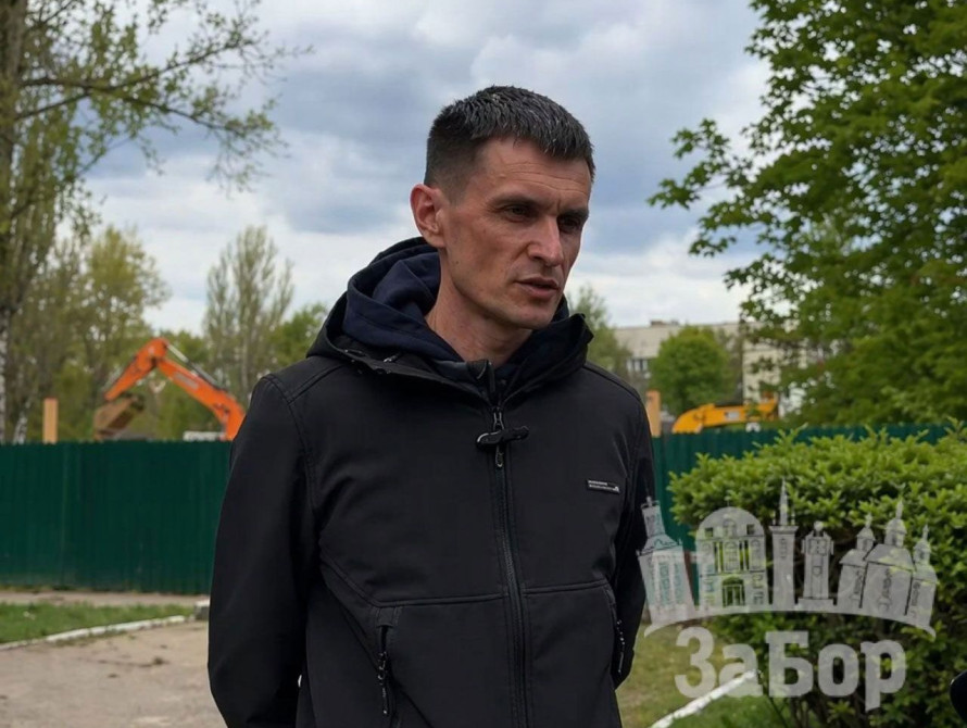 Заступник директора з будівництва та ремонтів Віктор Цинка