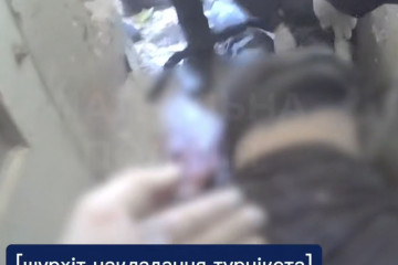 Вибух гранати у квартирі в Запоріжжі: загинула жінка, двоє чоловіків поранені (відео)