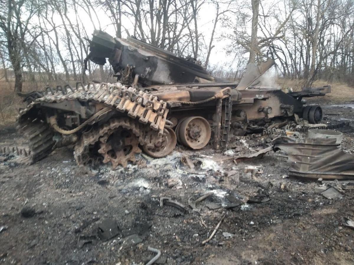 Военные сводки по Запорожской области: за сутки уничтожено 3 российских  танка, 3 БМП