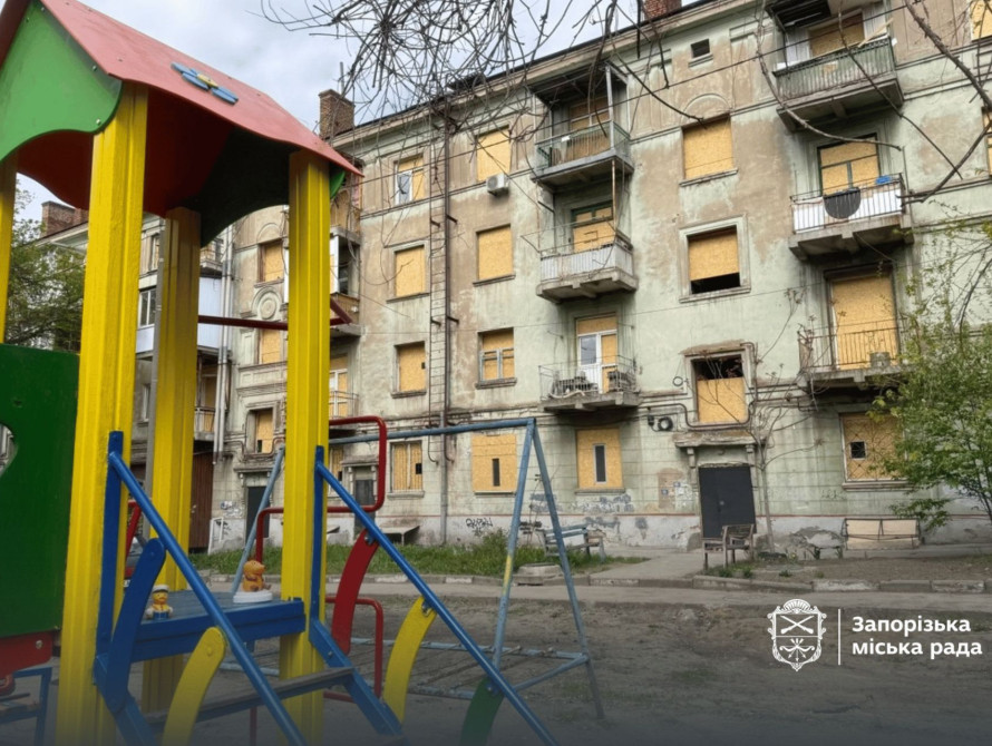 Дитячий майданчик у Запоріжжі після прильоту шахеду