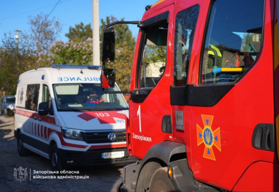 Масована атака «шахедів» на Запоріжжя: пожежа і п’ятеро поранених, серед них дитина (фото,відео)