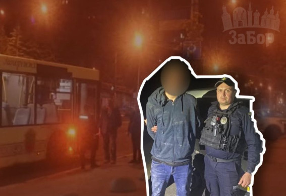 У Запоріжжі пасажир напав на водія маршрутки та розпилив вогнегасник у салоні (фото)