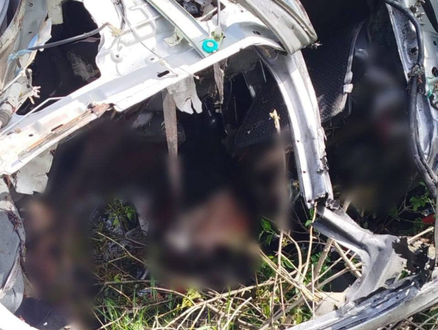 Автівка після удару дрону
