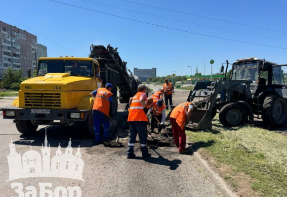 У Запоріжжі на Бабурці на центральних вулицях ведуться ремонти доріг: що вже зроблено, що в процесі? (фото, відео)