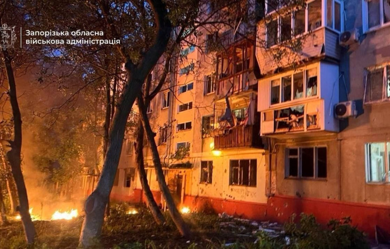 Нічний удар по Запоріжжю: пошкоджено багатоповерхівки, є поранені (фото, відео)