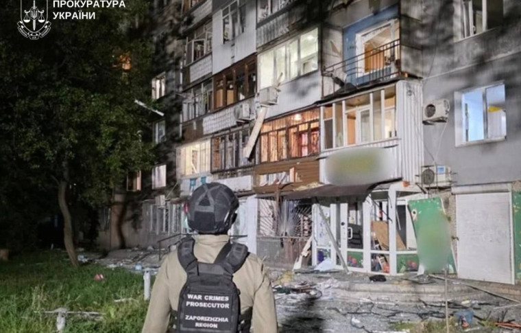 У Запоріжжі через удар реактивного дрона загинула жінка, кількість поранених зросла до 11 (фото, відео)