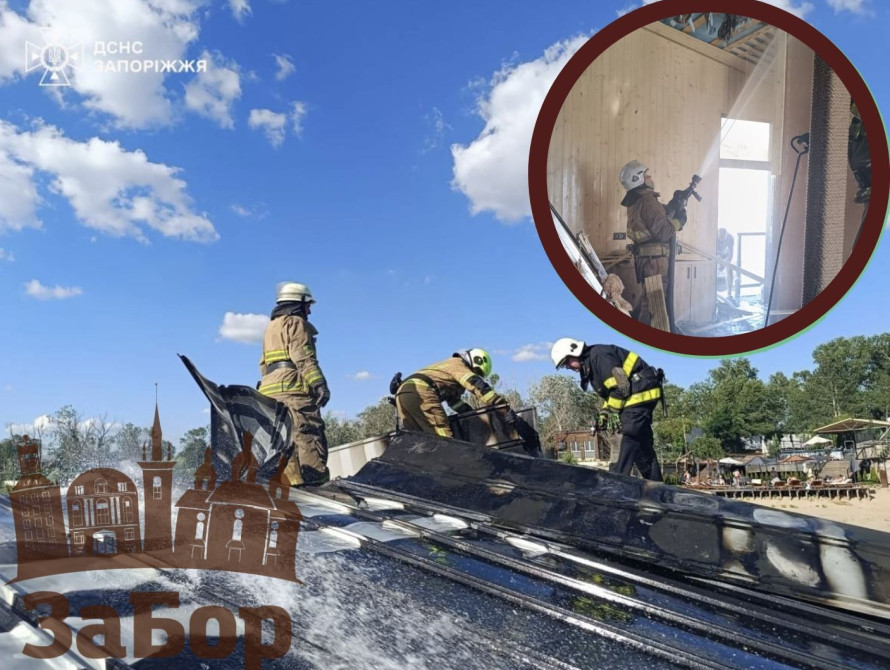 Пожежа на узбережжі Дніпра: у Запоріжжі загорілася споруда на воді