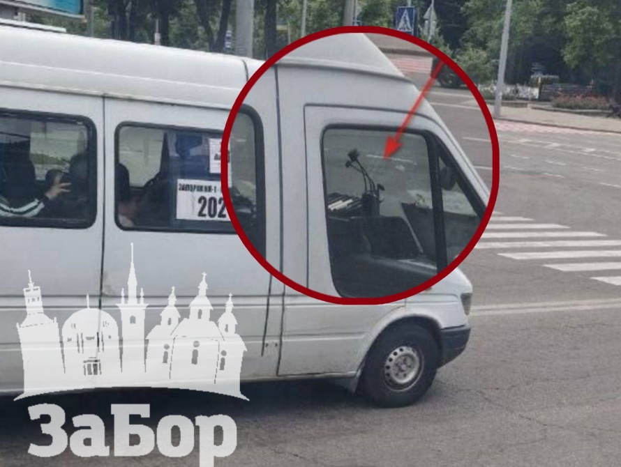 етектор дронів у маршрутці 202