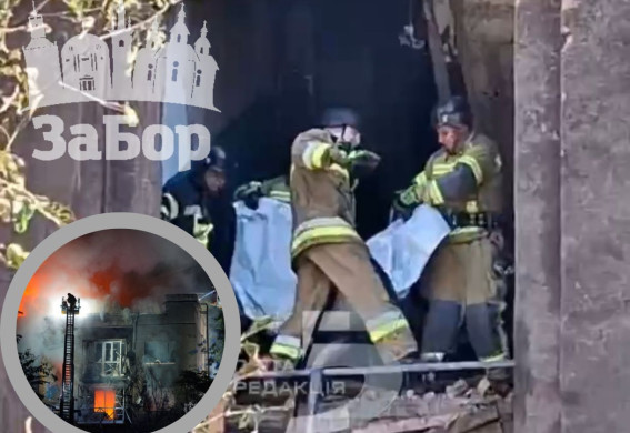 У Запоріжжі в будинку, на який впав «шахед», під завалами знайшли тіла двох загиблих жінок (відео)
