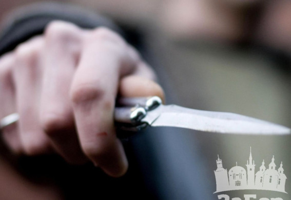 У Запоріжжі через сварку з товаришем, чоловік порізав його і відібрав усі гроші