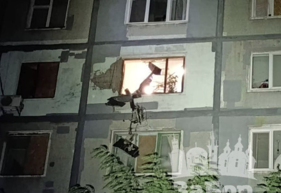 Шахед влетів у квартиру на 7-му поверсі в Запоріжжі: мешканців евакуювали через бойову частину дрона (фото)