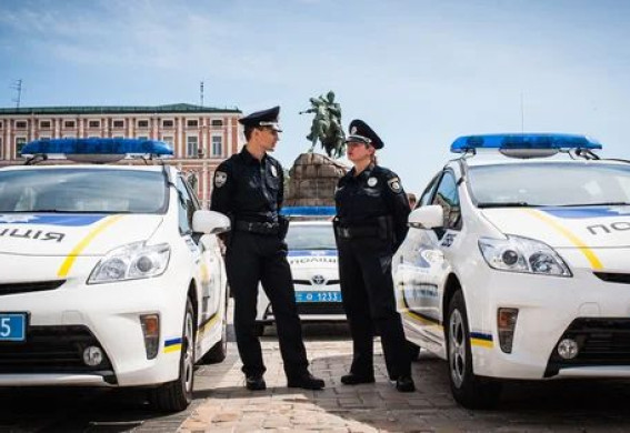 Поліцейського у Запоріжжі оштрафували за порушення правил дорожнього руху
