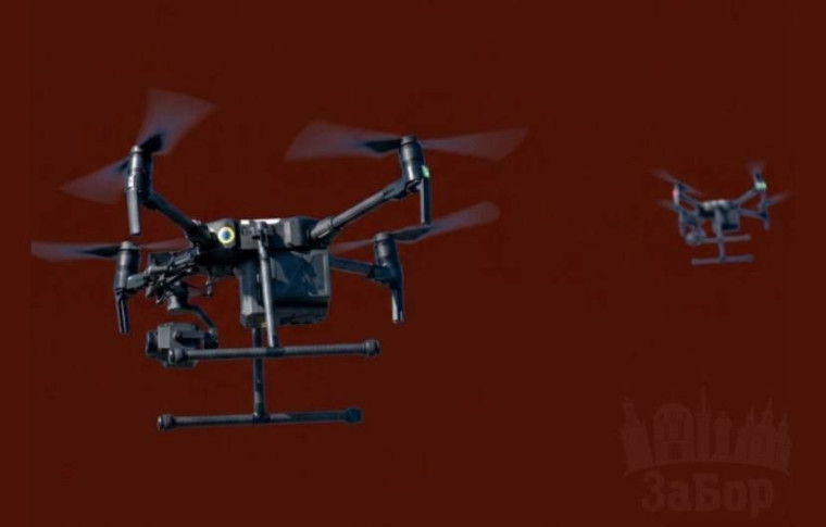 У Запоріжжі FPV-дрон влучив в автомобіль: постраждали жінка та дитина (фото)