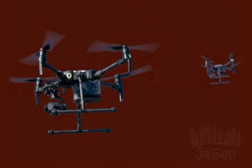 У Запоріжжі FPV-дрон влучив в автомобіль: постраждали жінка та дитина (фото)