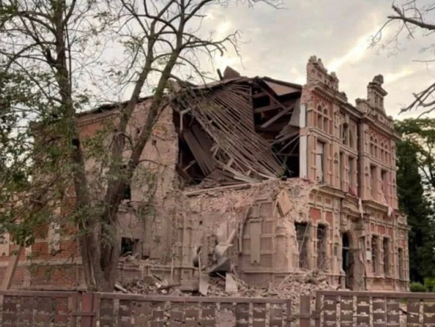 Менонітська школа на Верхній Хортиці після удару