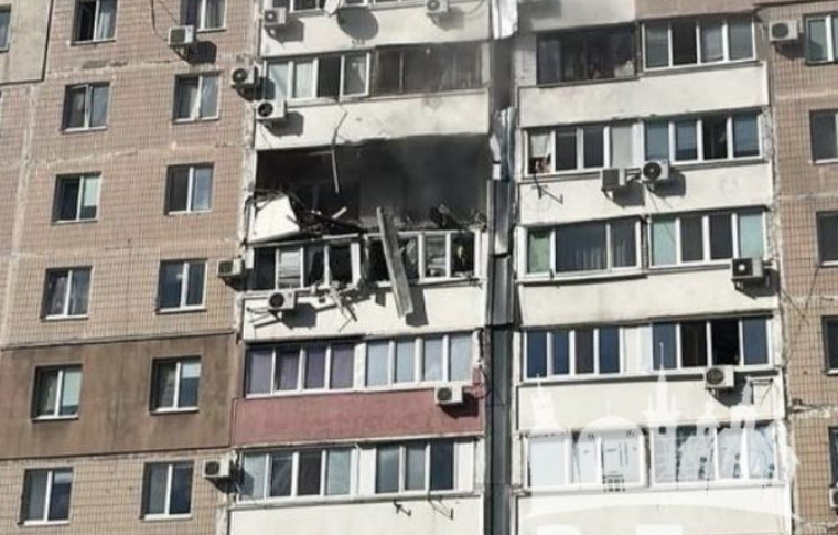 Війська РФ знову вдарили по багатоповерхівці на Пісках: поранена маленька дитина (фото)