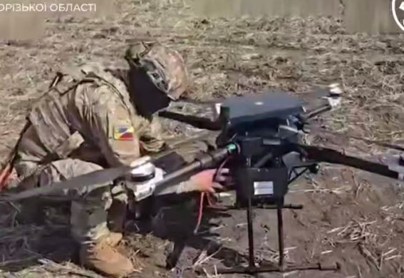Колумбійські добровольці опанували важкі бомбери Vampire на Запорізькому напрямку