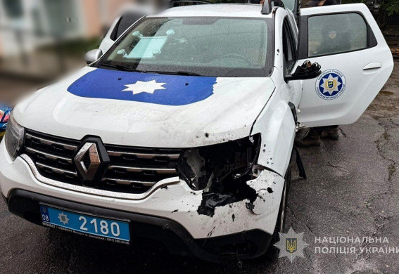 На Запоріжжі російський дрон атакував евакуаційне авто з цивільними
