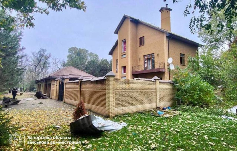 Росіяни завдали ударів РСЗВ по Запоріжжю: відомо про двох поранених (фото)