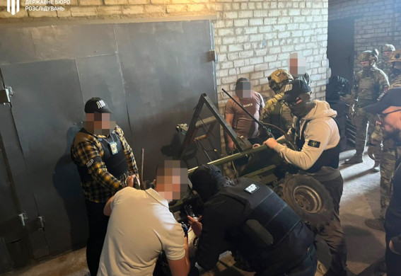 На Запоріжжі військовослужбовців підозрюють у оборудці з роботизованим комплексом, який хотіли продати за 350 тисяч гривень (фото, відео)