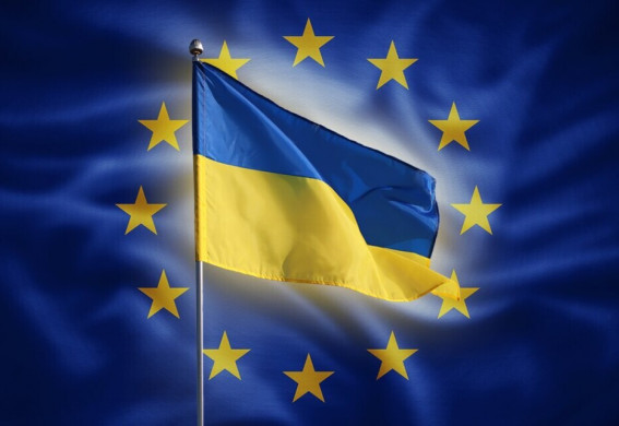 Официально: Украина получила статус кандидата в члены ЕС