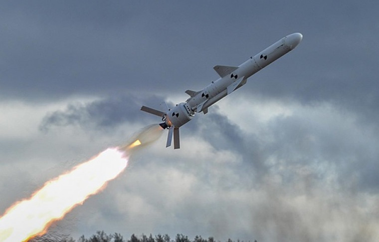 Российская армия нанесла ракетные удары по Запорожью: глава области подтвердил прилеты