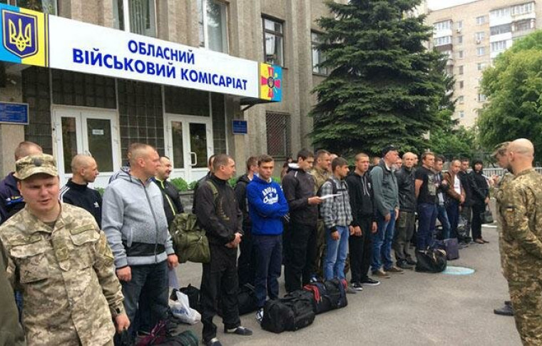 Мобилизация 2022: стало известно, сколько в Украине и Запорожской области уклонистов от призыва