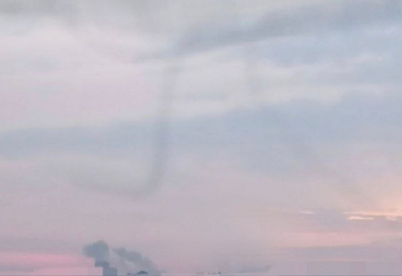 В Запоріжжі чули вибухи та бачили стовпи диму - коментар влади (фото, відео)