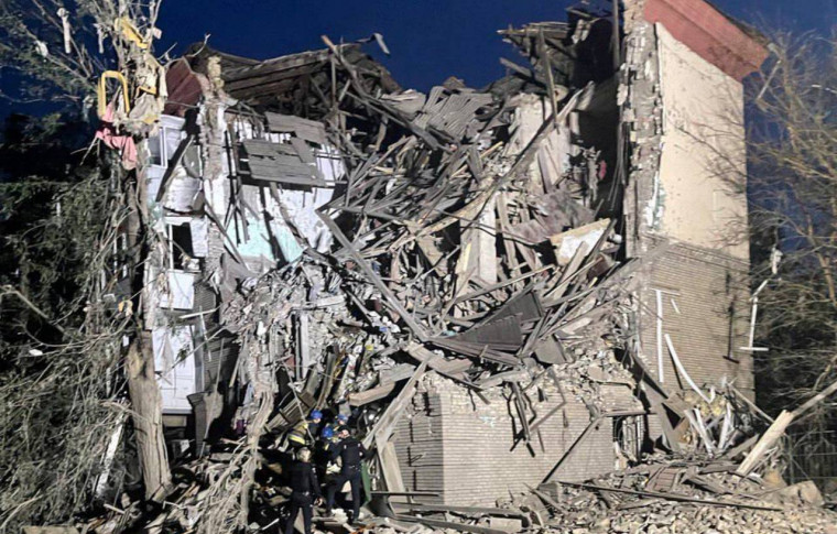 Ракетний удар по центру Запоріжжя: обласна влада розповіла перші відомості щодо постраждалих та загиблих