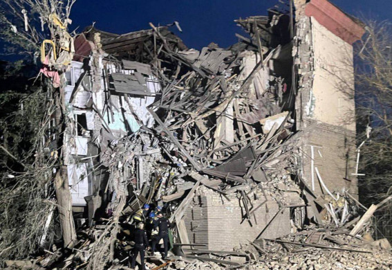 Ракетний удар по центру Запоріжжя: обласна влада розповіла перші відомості щодо постраждалих та загиблих