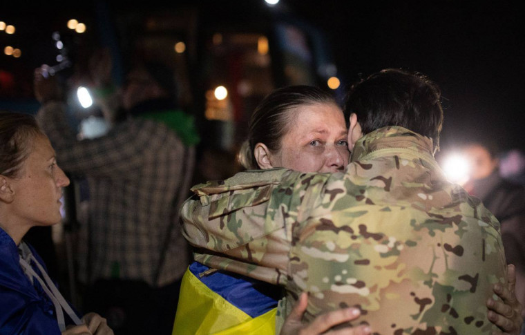 В Запорожье, вернувшиеся из российского плена, украинские защитницы рассказали о жутких пытках и издевательствах (фото, видео)