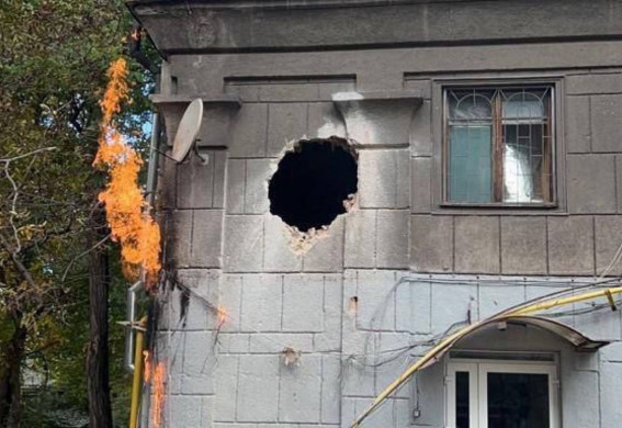 В Запорожье вражеская ракета попала в пятиэтажный жилой дом - Геращенко (фото, видео)